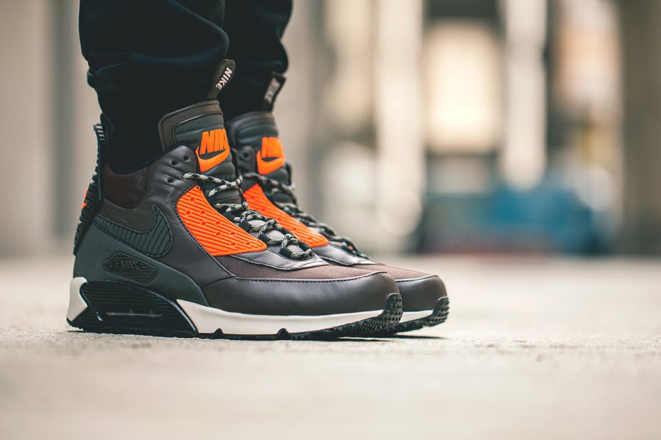 Stay Warm This Winter In The Nike Air Max 90 Sneakerboot